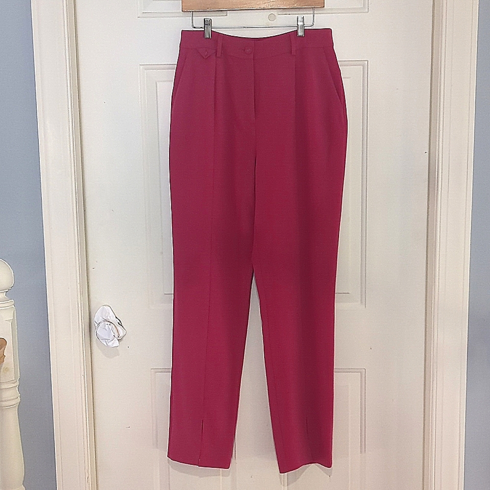DVF Fuchsia  flat front Trouser. Size 10